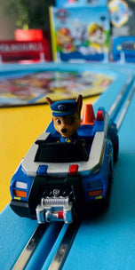 Primeiro carro de corrida Paw Patrol Chase